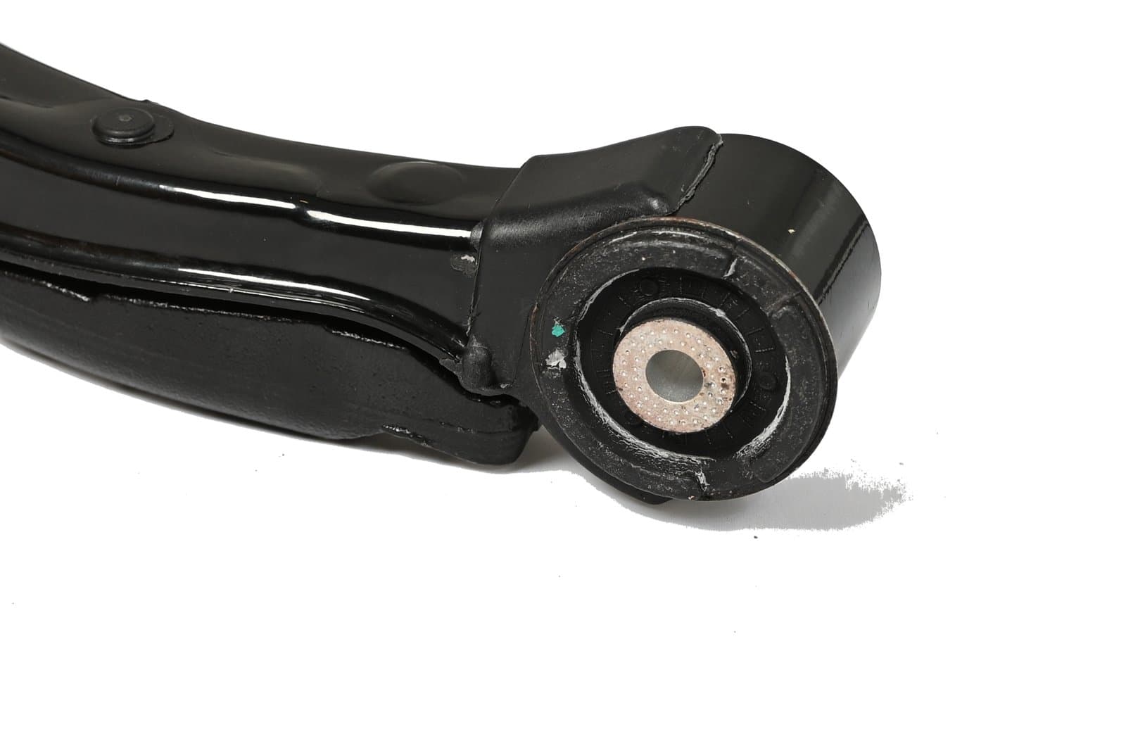Braço de Suspensão Superior Dianteiro Esquerdo Model 3 / Model Y - vista 3